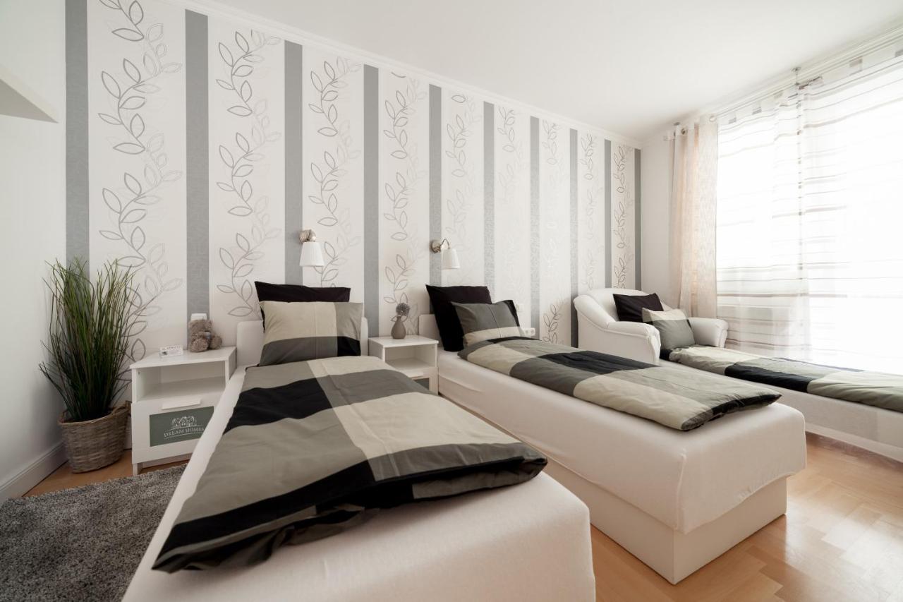 Gde Hollo Apartments Budapest Bagian luar foto