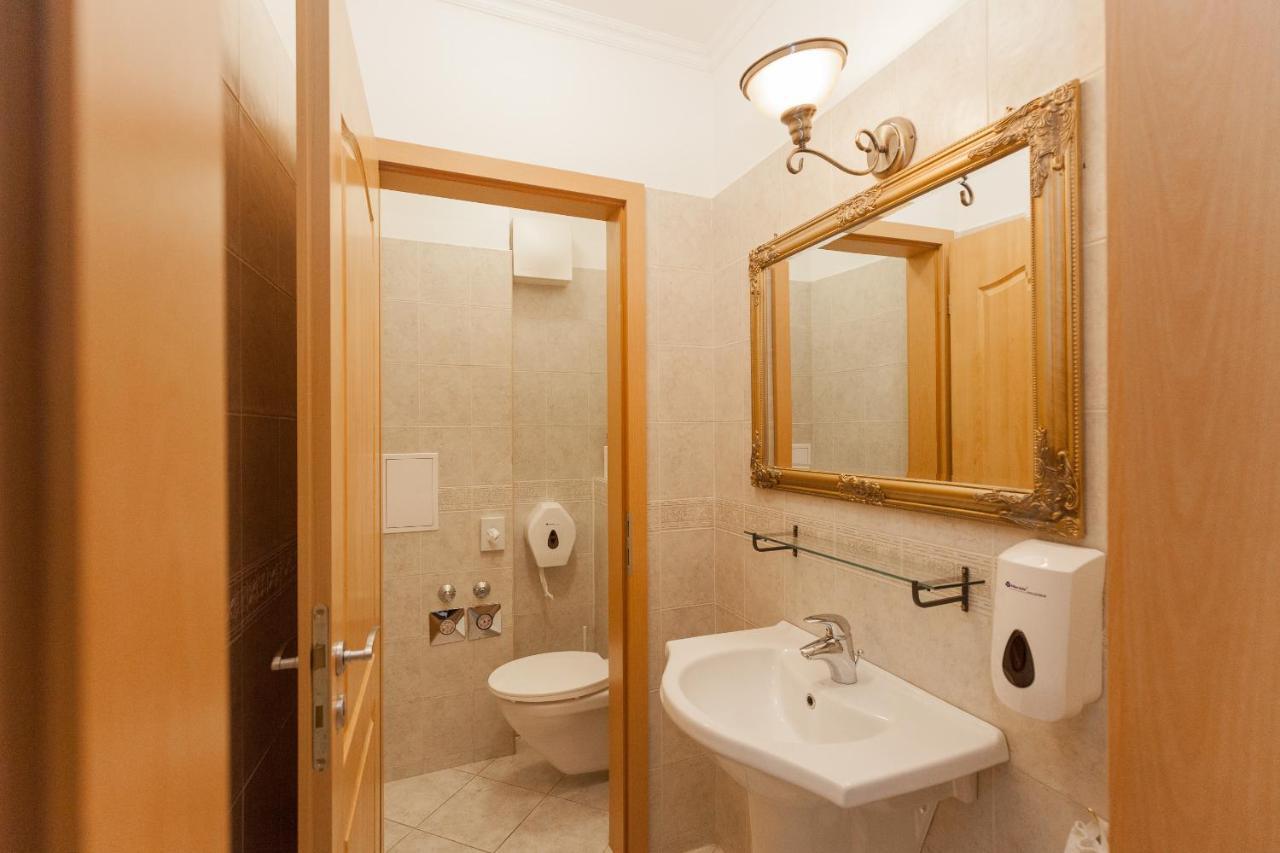 Gde Hollo Apartments Budapest Bagian luar foto